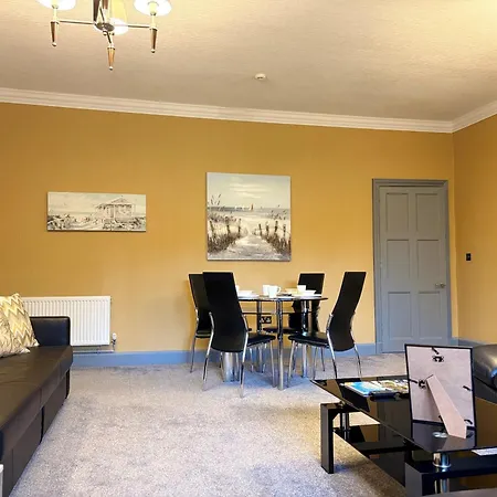 Rossal House Apartments-2